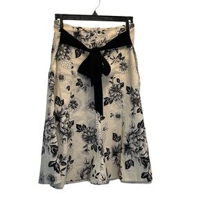 Lipstick Floral Black and White/Ivory Flare Out Midi Skirt Women Size Medium